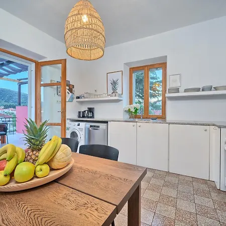 Hvar Luxury And Pool With View In Heart Of Villa Stari Grad (Hvar)